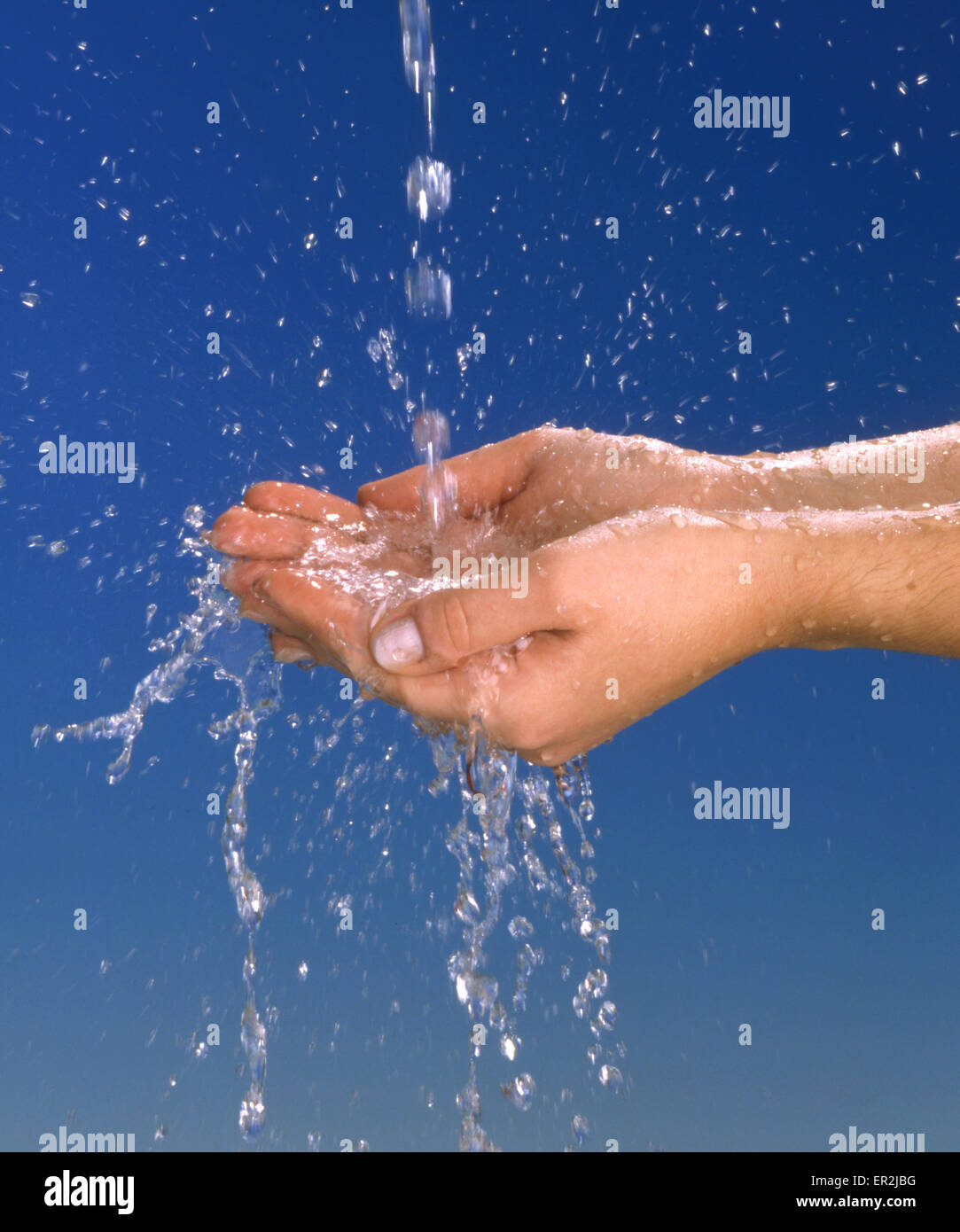 Wasser, Hand, Haende, Fliessen, Fliessend, Erfrischen, Symbol, Waschen, Beauty Stock Photo