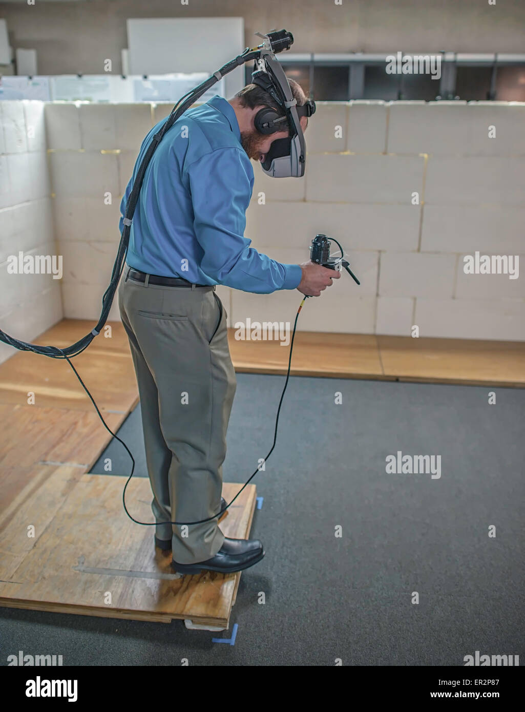 Virtual reality scientific research with computer assisted head mounted