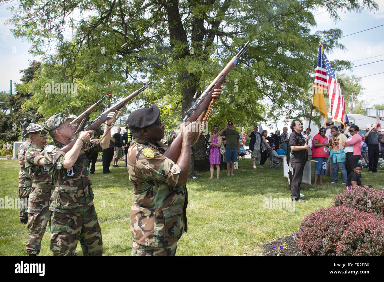 Town Of Wallkill, N.Y, USA. 25th May, 2015. Vietnnam veterans fire