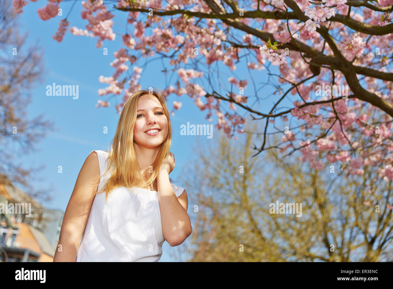 Blond japanese girl hi-res stock photography and images - Alamy