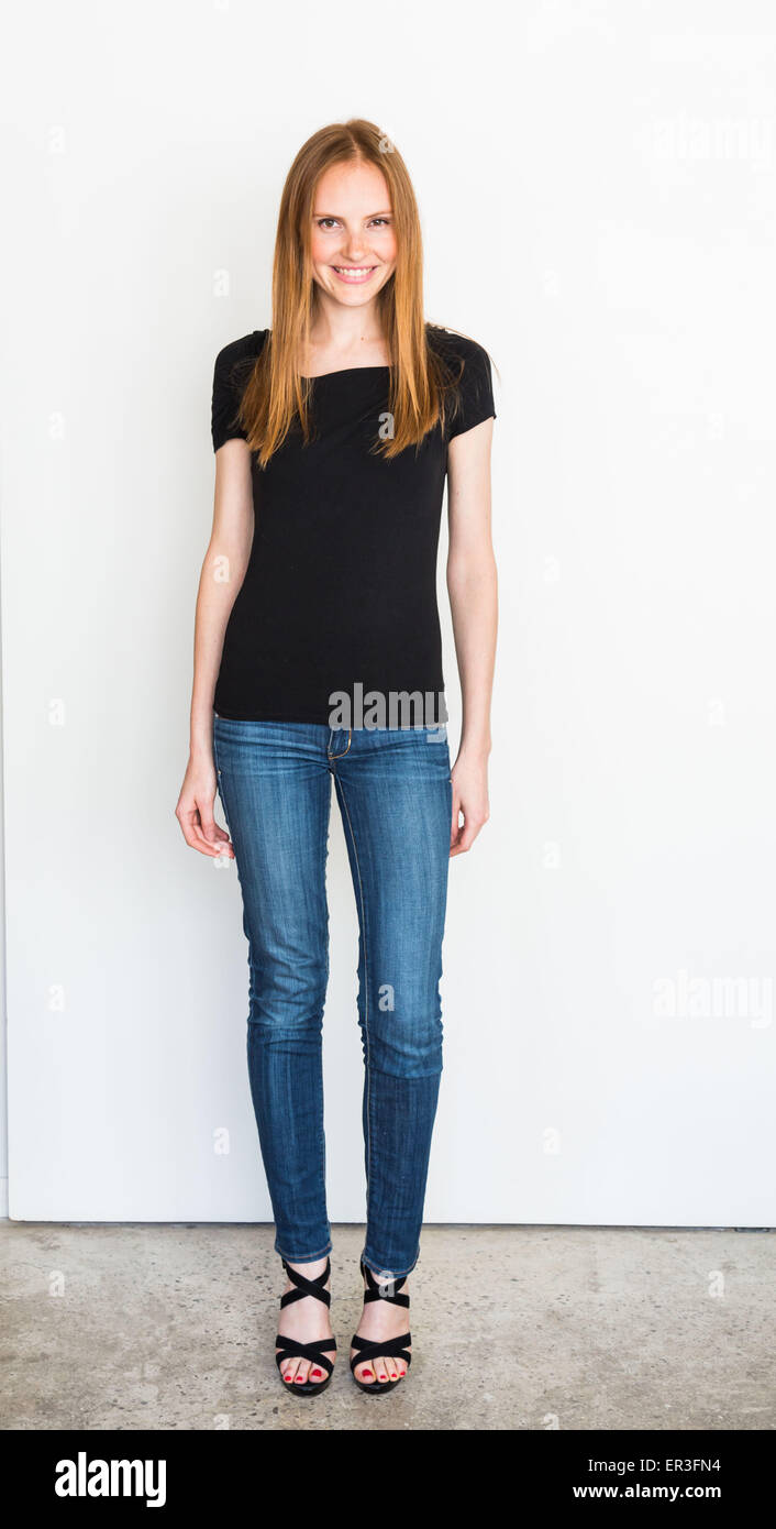 40 year old woman jeans hi-res stock photography and images - Alamy