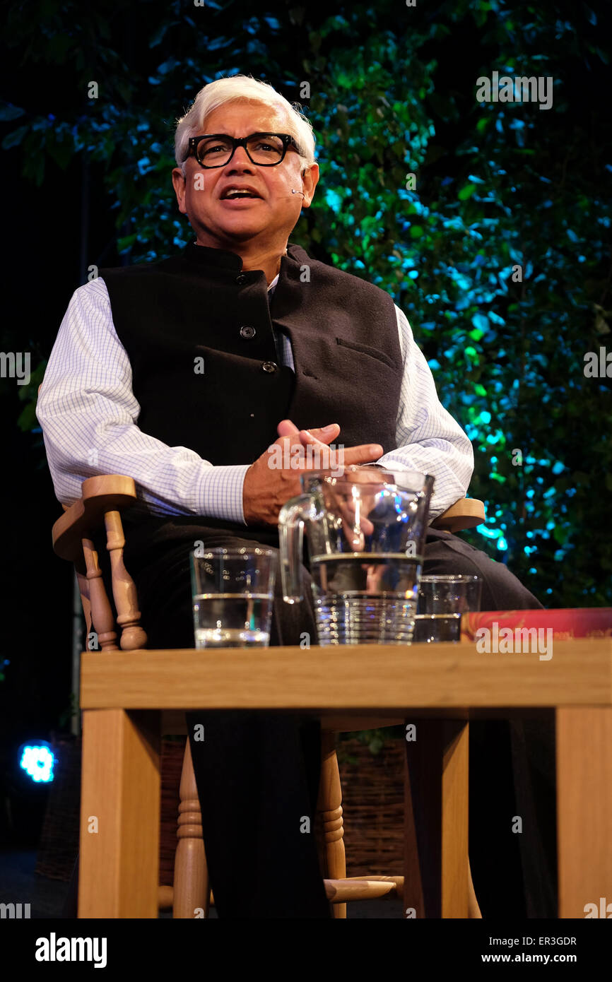 Hay Festival, Powys, Wales - May 2015  - Author Amitav Ghosh on stage to talk about his latest book Flood of Fire the third part of his Ibis Trilogy. Stock Photo