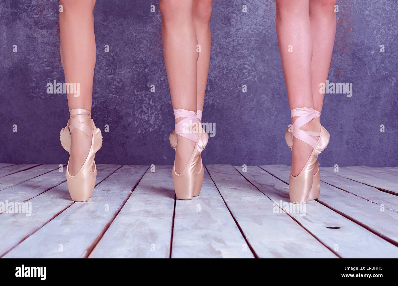 The feet of a young ballerinas in pointe shoes Stock Photo Alamy