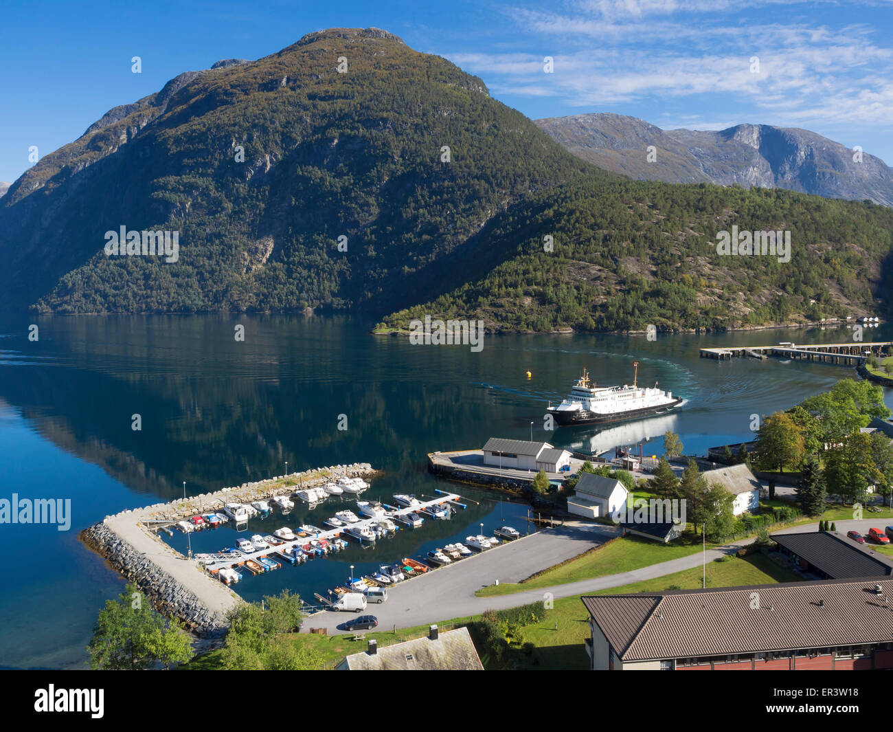 Sunnylvsfjord, Ferry Geiranger Hellesylt near harbour Hellesylt, branch to Geirangerfjord