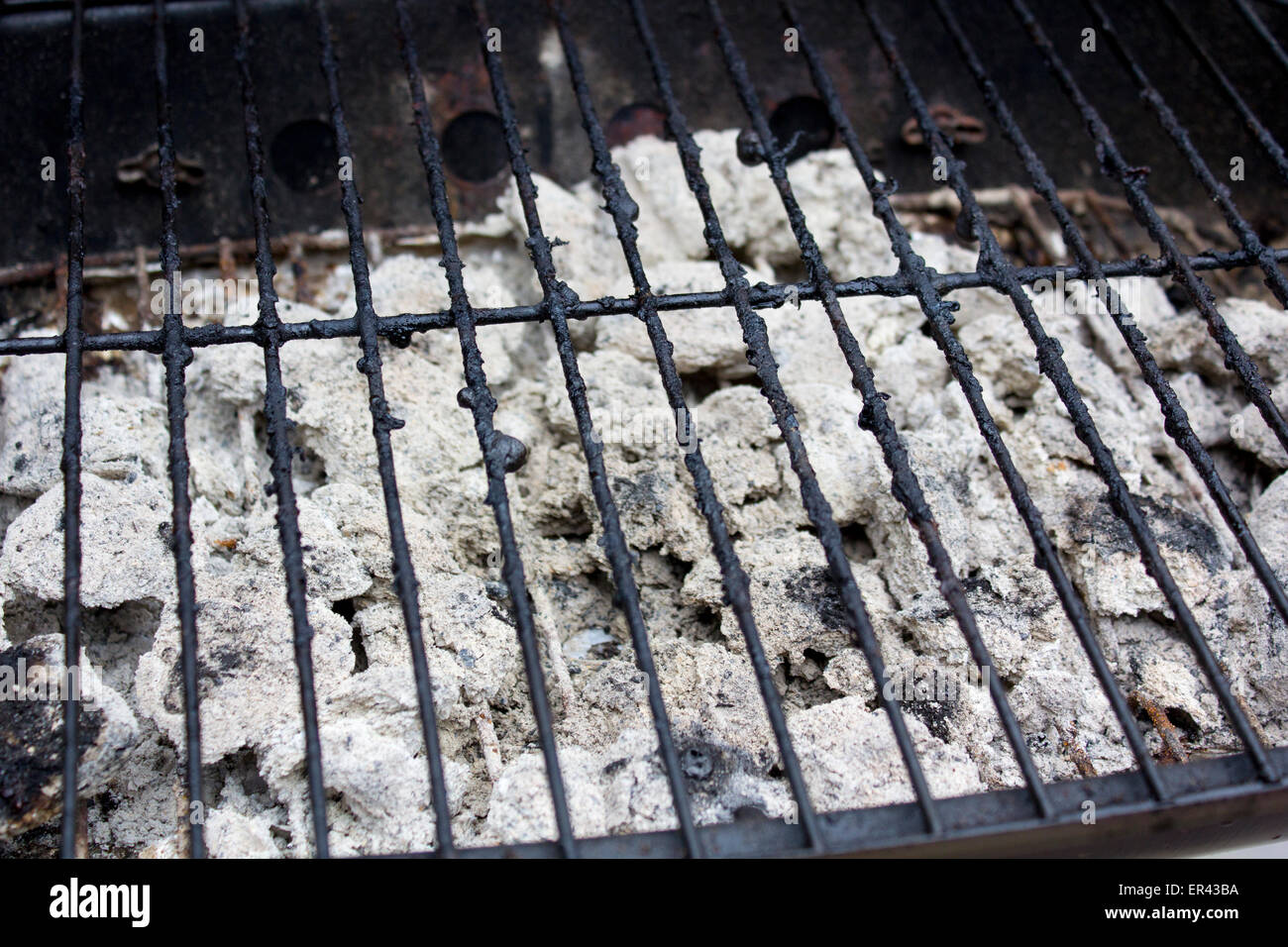 Close up hot coals grill hi-res stock photography and images - Alamy