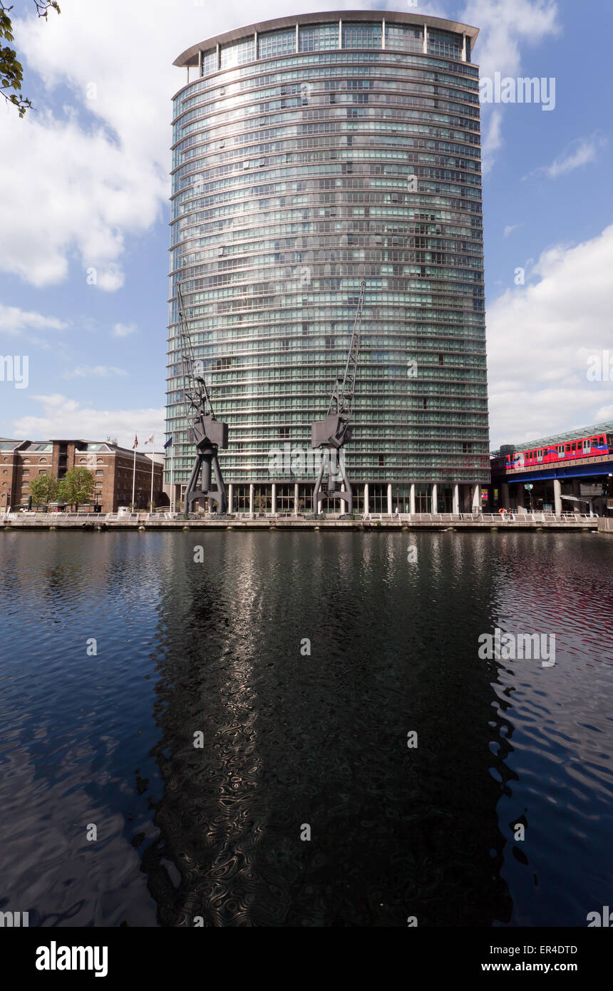 View of the London Marriott Hotel,  West India Quay, Canary Wharf, Docklands, London. Stock Photo