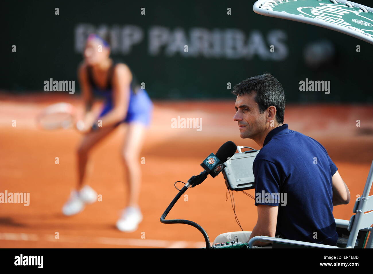 illustration arbitre - 25.05.2015 - Jour 2 - Roland Garros 2015.Photo ...