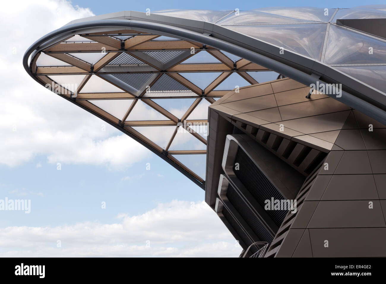 Close-up view of the end of the timber lattice roof  of the new, Cross Rail Station, at Canary Wharf, London. Stock Photo