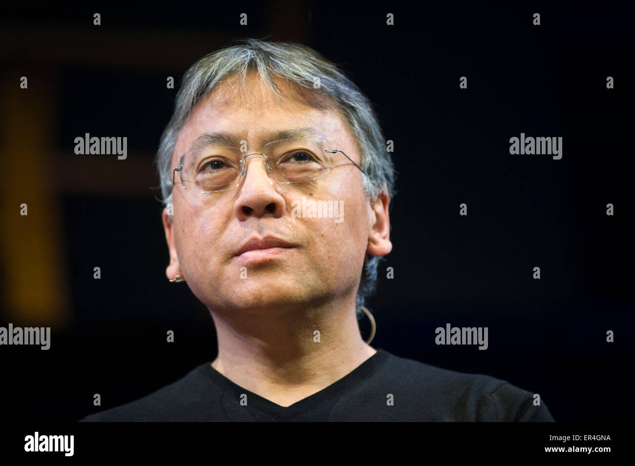 Kazuo Ishiguro novelist speaking on stage at Hay Festival 2015 Stock Photo