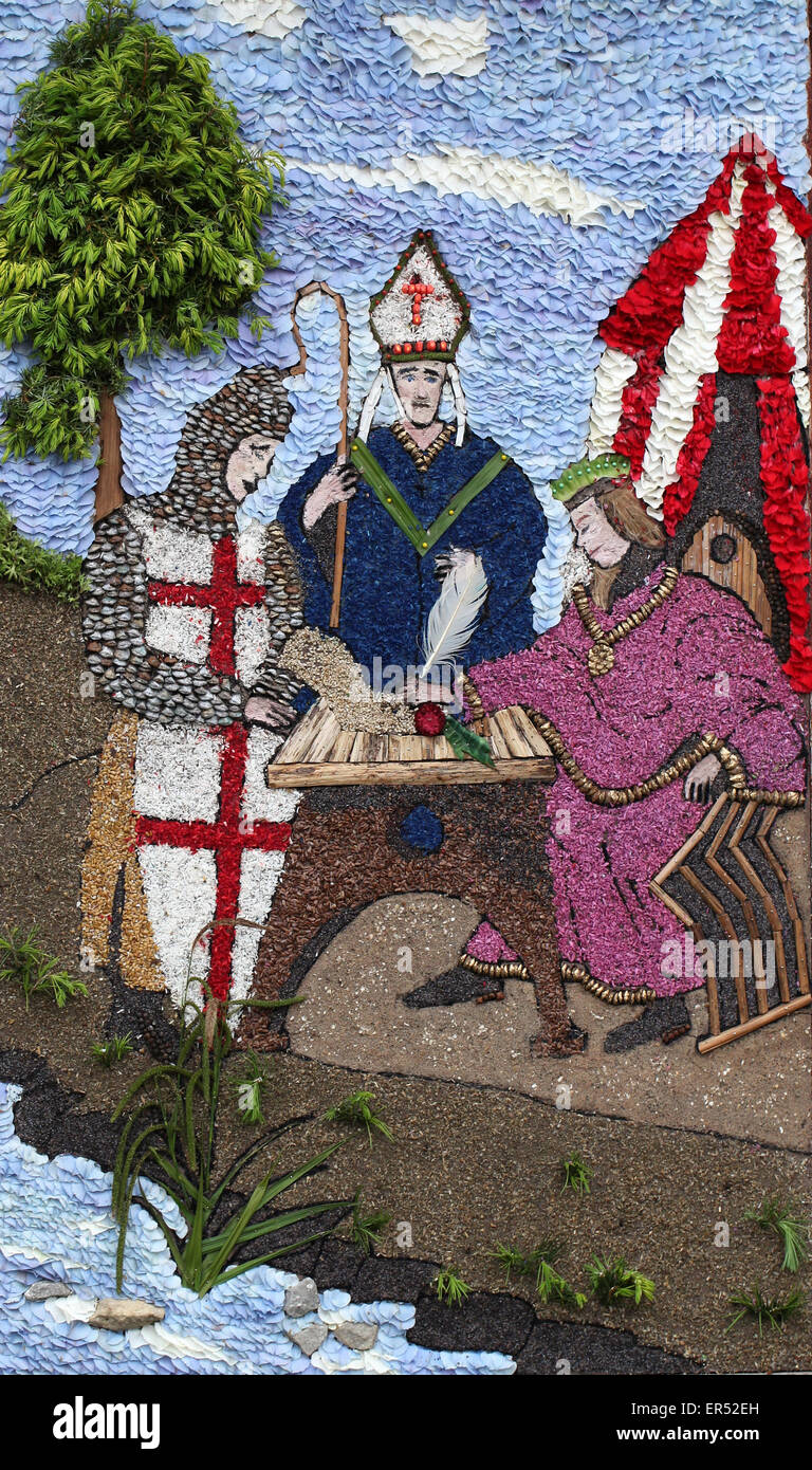 Derbyshire Well Dressing celebrating 800 years of the Magna Carta at Wirksworth Stock Photo