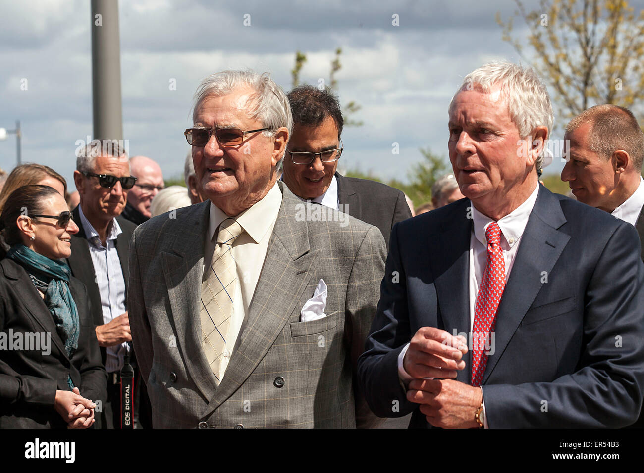 Hedehusene, Denmark, May 27th, 2015: Prince Concort Henrik (2nd, R) arrives to DSV’s new head quarter in Hedehuene near Copenhagen. The Prince Concort reveiled his new sculpture, “The Creative Hand”, which stands near the entrence to DSV. At the photo he is followed by DSV chairman, Kurt Larsen (1st, R) Credit:  OJPHOTOS/Alamy Live News Stock Photo