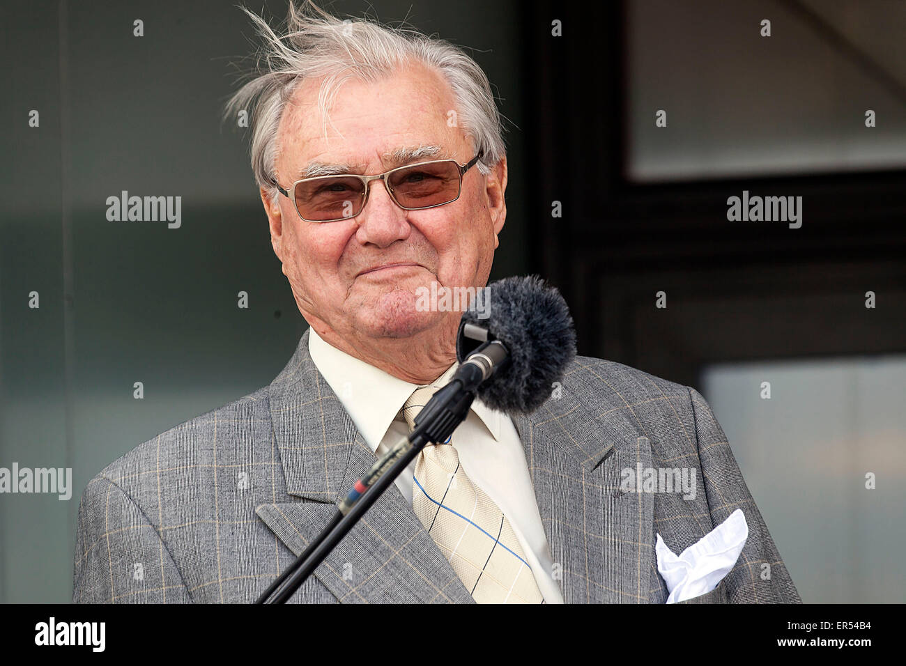 Hedehusene, Denmark, May 27th, 2015: Prince Concort Henrik holds his speech at DSV head quarter, where the Prince Cioncort’s new sculpture was to be unveiled Credit:  OJPHOTOS/Alamy Live News Stock Photo