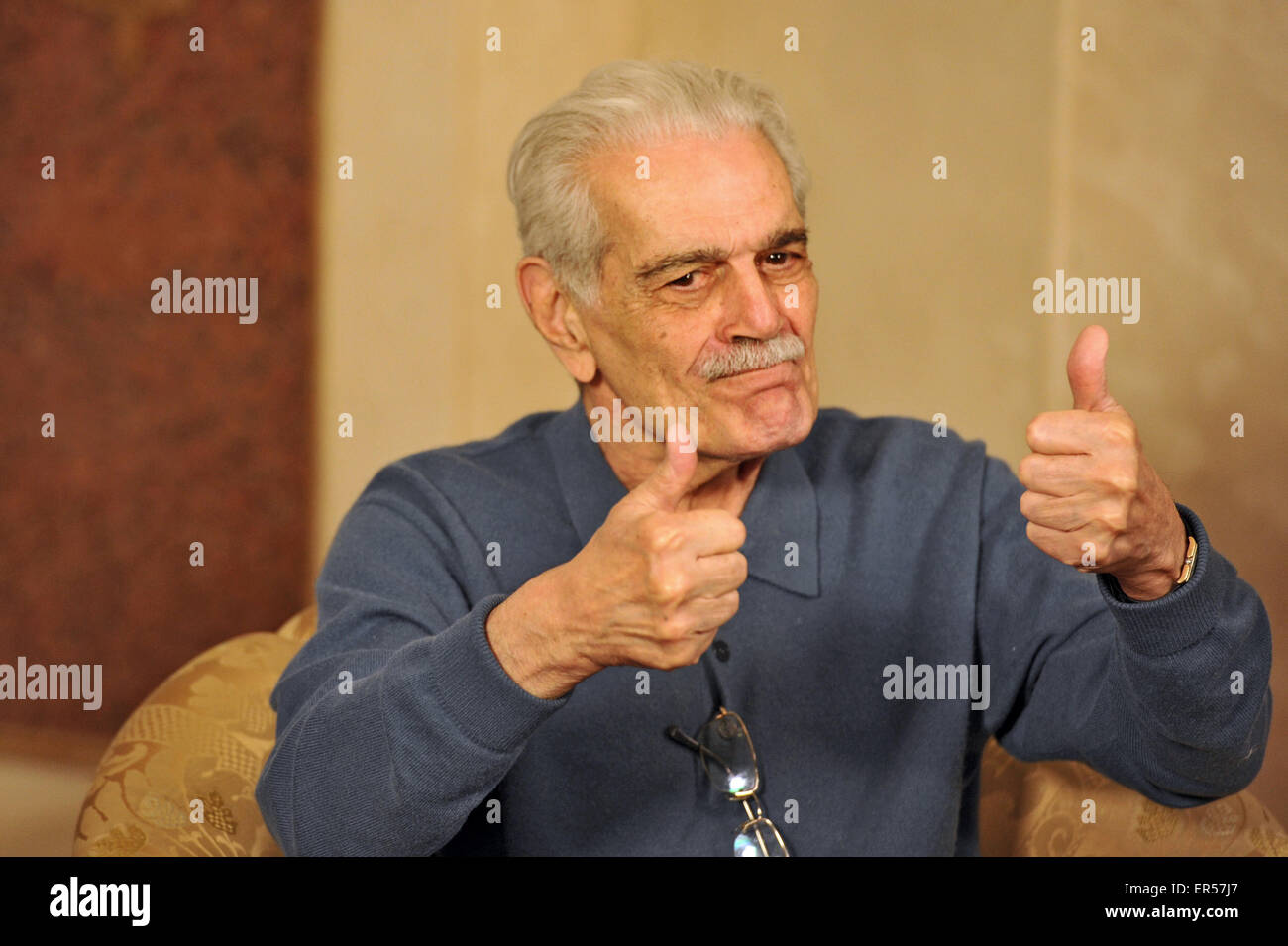 May 27, 2015 - Actor OMAR SHARIF, who starred in Lawrence of Arabia and Doctor Zhivago in the 1960s, has been diagnosed with Alzheimer's disease. The 83-year-old star's agent confirmed the news. Pictured: March 31, 2012 - Moscow, Russia - March 31, 2012. - Russia, Moscow. - Omar Sharif at Federation Fund Charity Event at the Ukraina Hotel. Credit:  PhotoXpress/ZUMAPRESS.com/Alamy Live News Stock Photo
