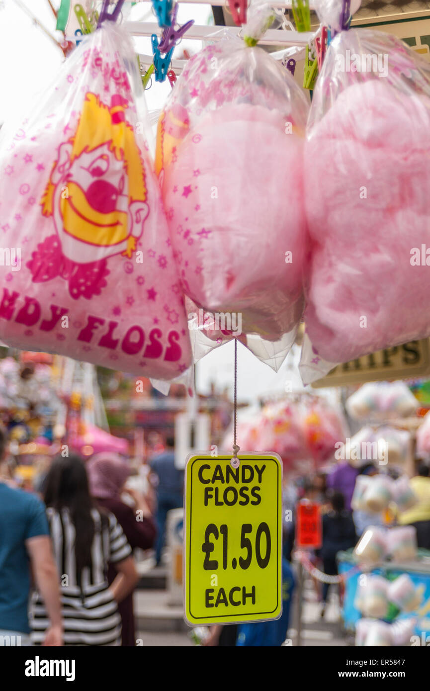 Pinner, London, UK. 27 May 2015. Candy floss on sale, as hundreds of