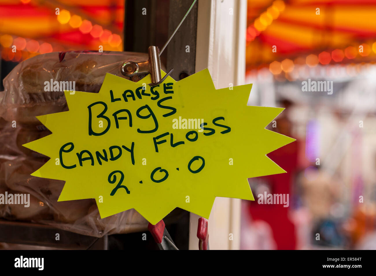 Pinner, London, UK. 27 May 2015. Candy floss on sale, as hundreds of