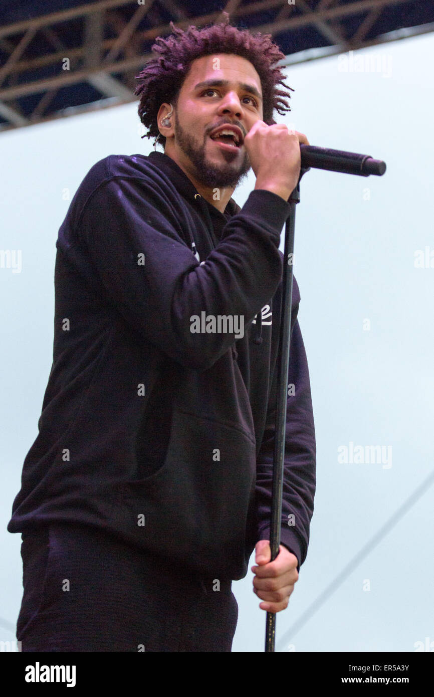Shakopee, Minnesota, USA. 24th May, 2015. Singer J. COLE performs live on stage at the Soundset music festival at Canterbury Park in Shankopee, Minnesota © Daniel DeSlover/ZUMA Wire/Alamy Live News Stock Photo