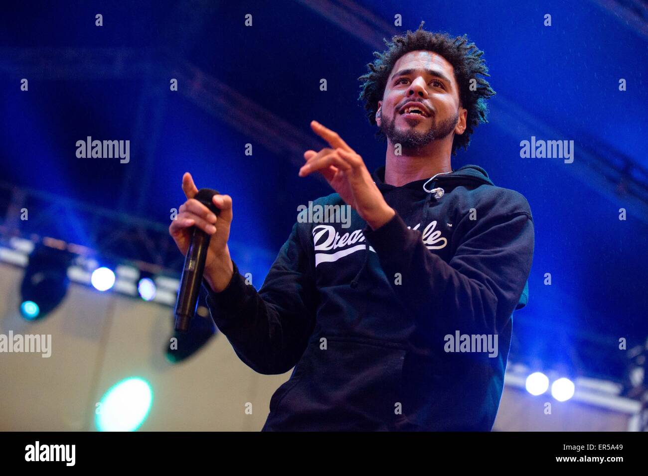 Shakopee, Minnesota, USA. 24th May, 2015. Singer J. COLE performs live on stage at the Soundset music festival at Canterbury Park in Shankopee, Minnesota © Daniel DeSlover/ZUMA Wire/Alamy Live News Stock Photo