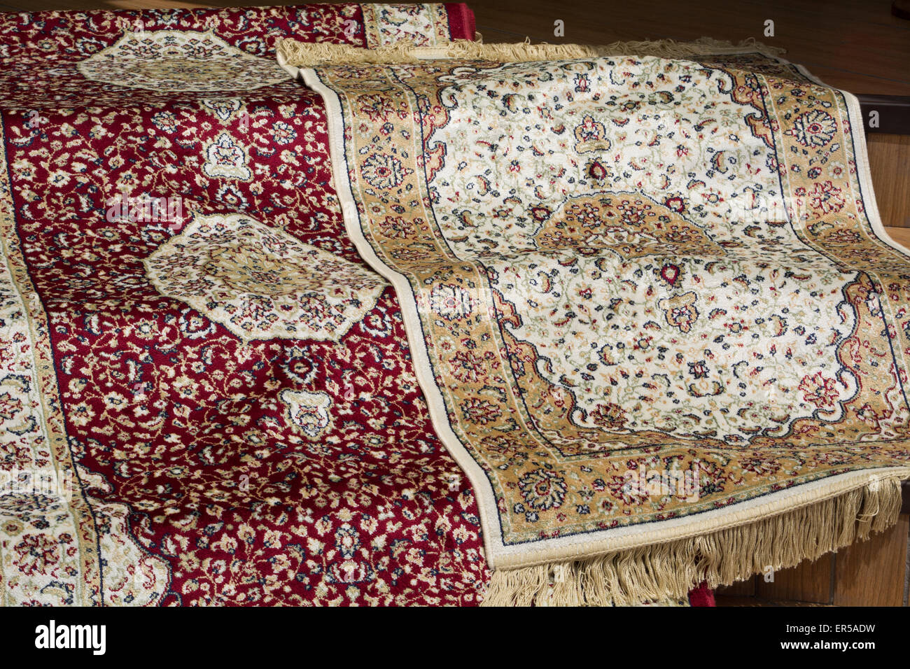 United Arab Emirates, Dubai, Deira district. Traditional carpet display Stock Photo Alamy