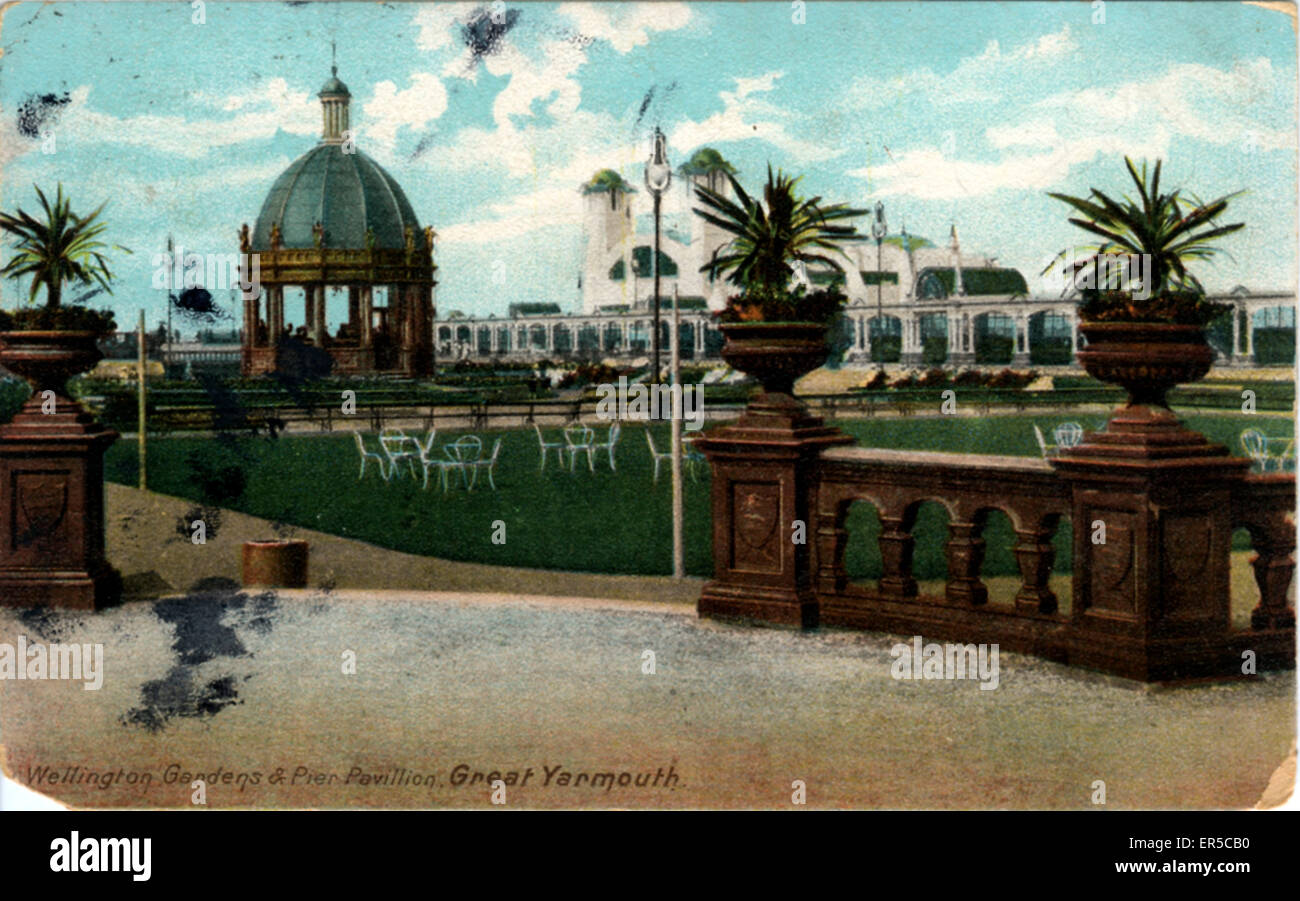 Wellington Gardens, Great Yarmouth, Norfolk, England. Showing the pier
