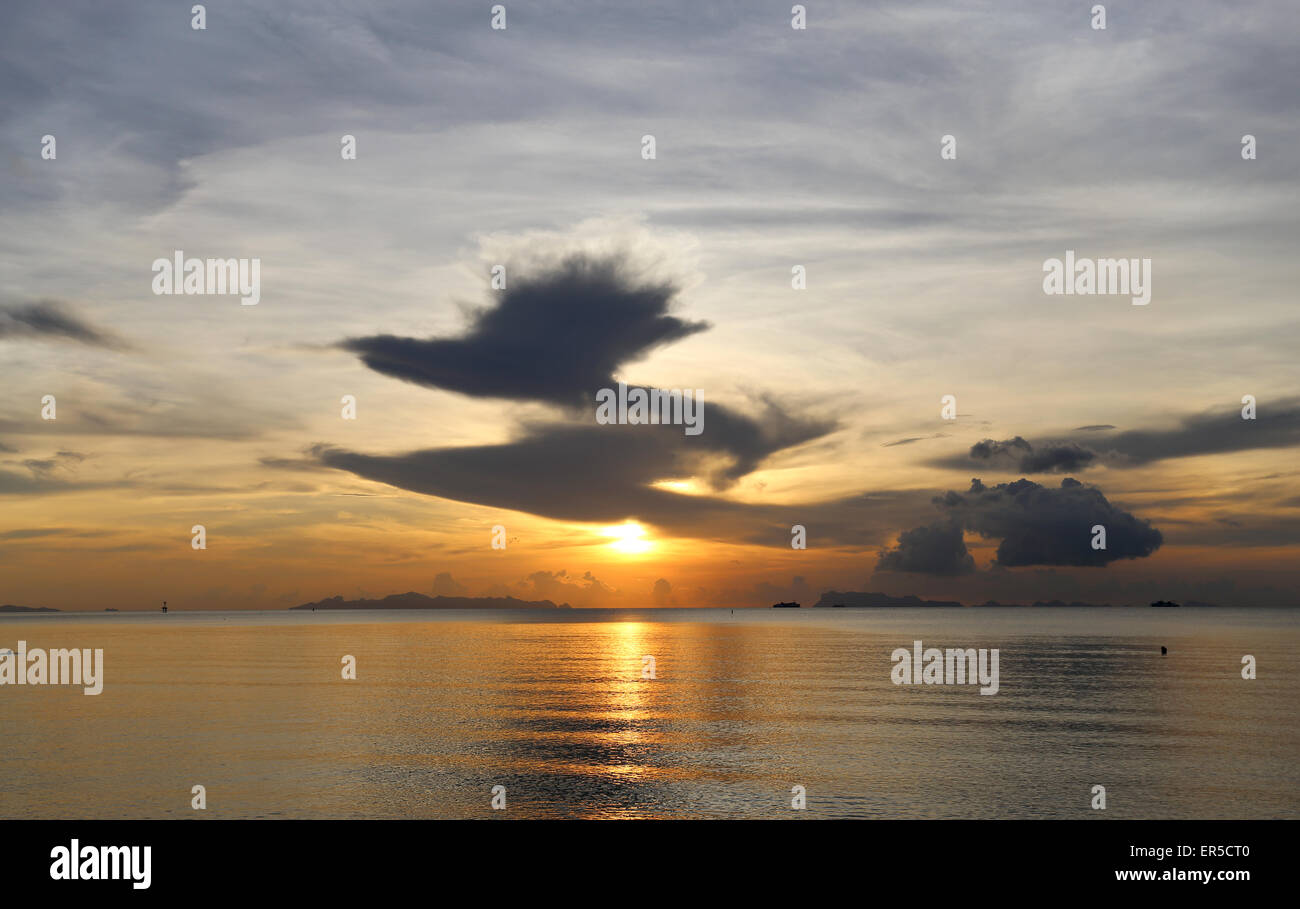 Beautiful sea sunset in Thailand on Koh Samui Stock Photo - Alamy