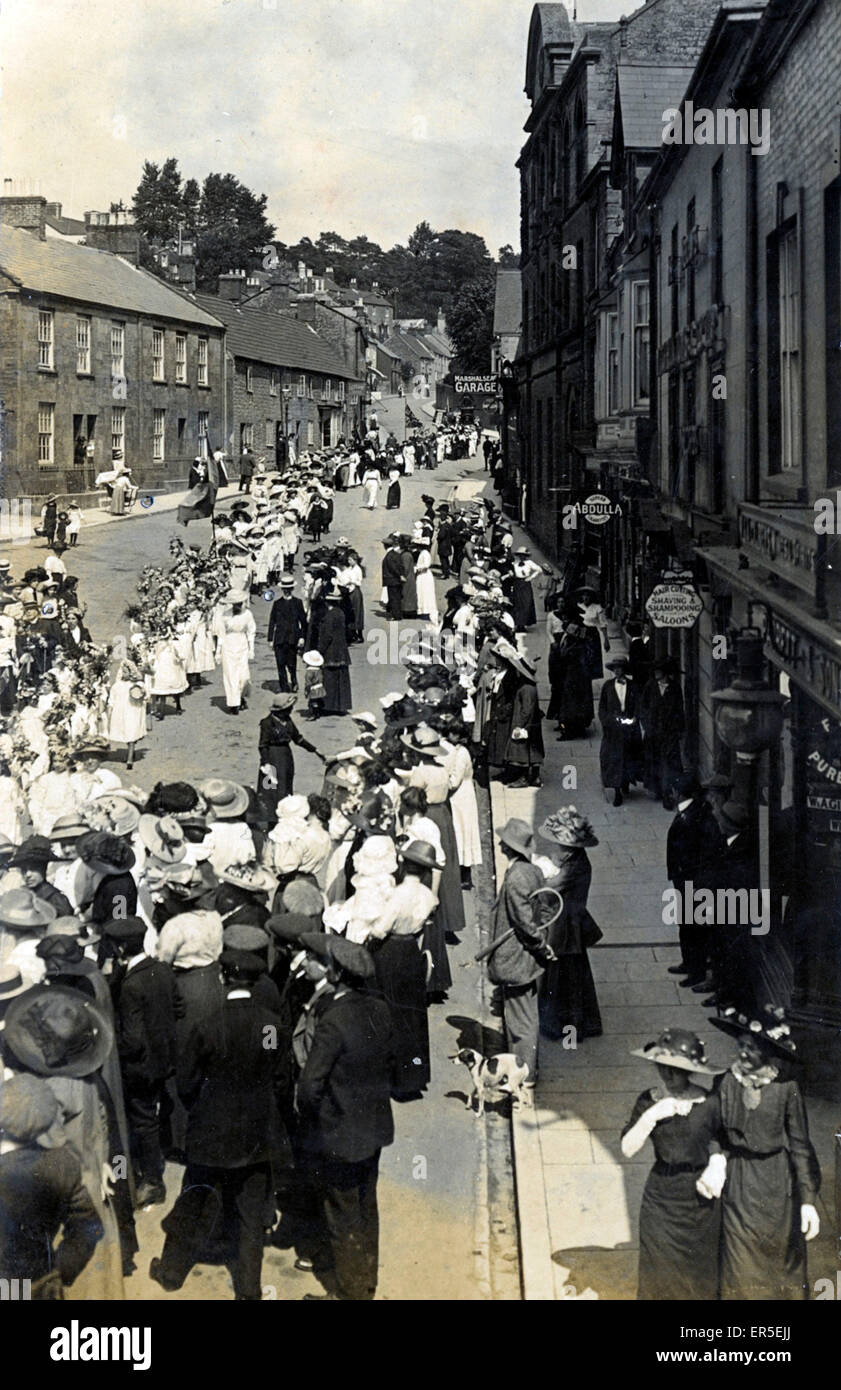 Procession on East Street, Ilminster, near Taunton, Somerset, England.  1910s Stock Photo