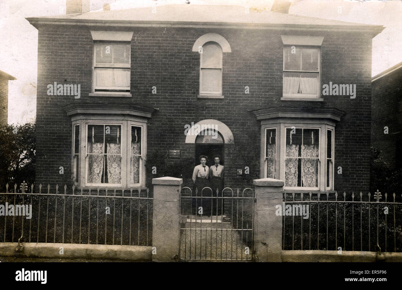 Edwardian house hi-res stock photography and images - Alamy