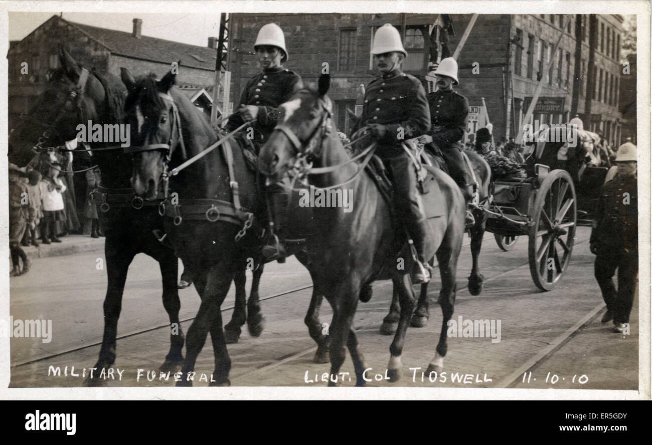 Military funeral procession hi-res stock photography and images - Alamy