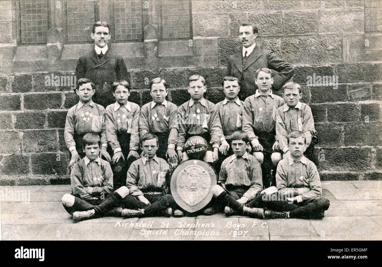 Kirkstall St Stephens Boys Football Team, Kirkstall, Leeds, near Stock Photo 83101439 Alamy