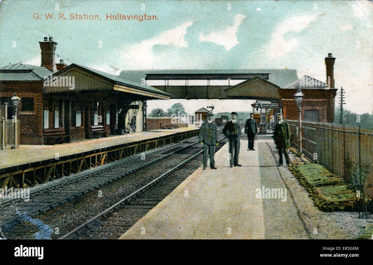 Railway Station, Hullavington, Chippenham, near Stanton St Quintin, Wiltshire, England. Great Western Railway  1915 Stock Photo