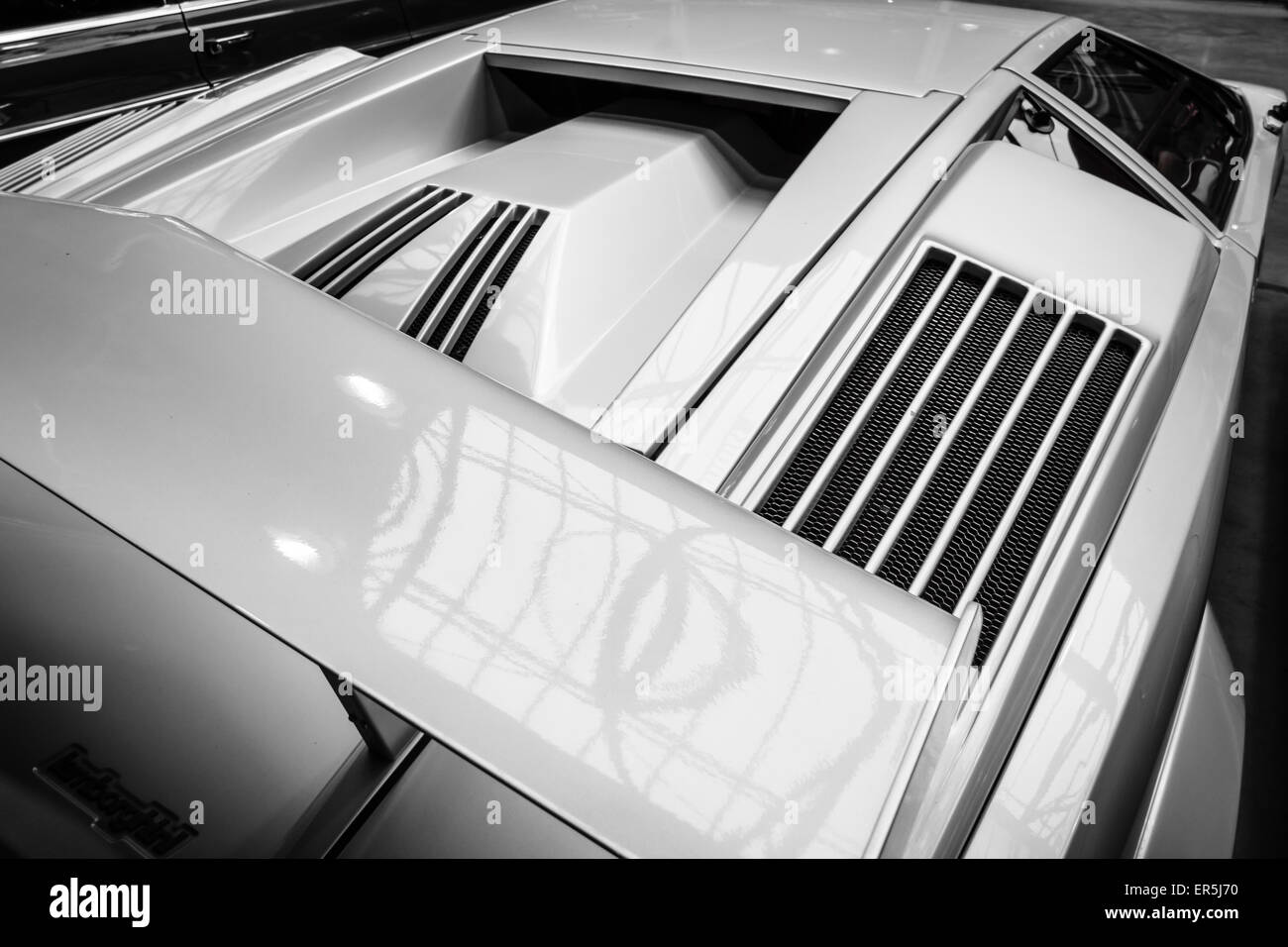 Countach rear hi-res stock photography and images - Alamy