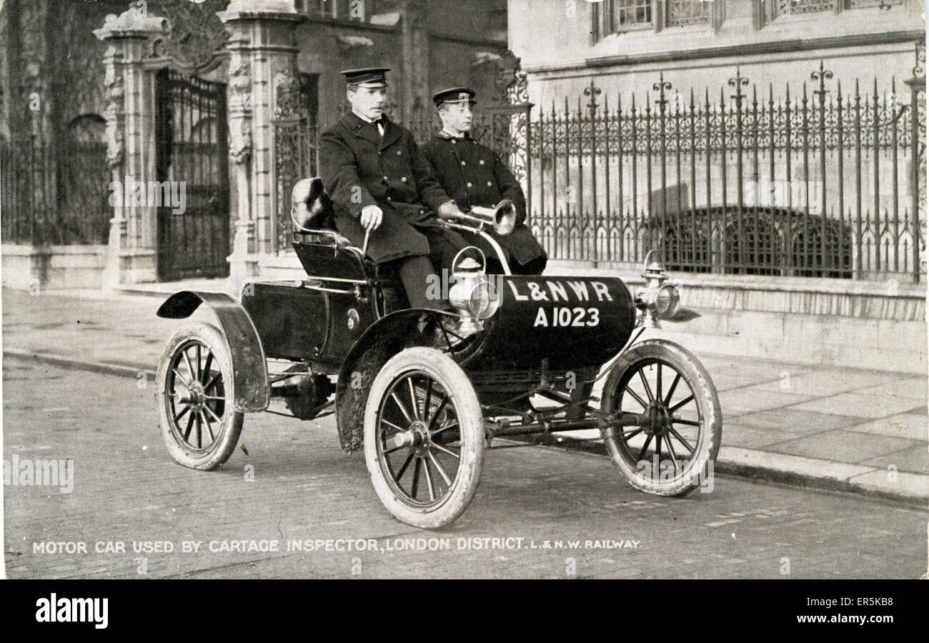 Oldsmobile Vintage Car, Which was based at Euston Station, London, County of London, England. Caption: Motor Car used by Carriage Inspector, London District. London &amp; North Western Railway (LNWR) (London registration).  1900s Stock Photo