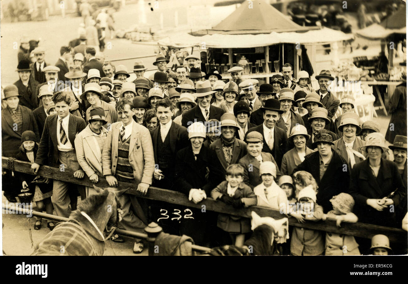 Shooting gallery hires stock photography and images Alamy