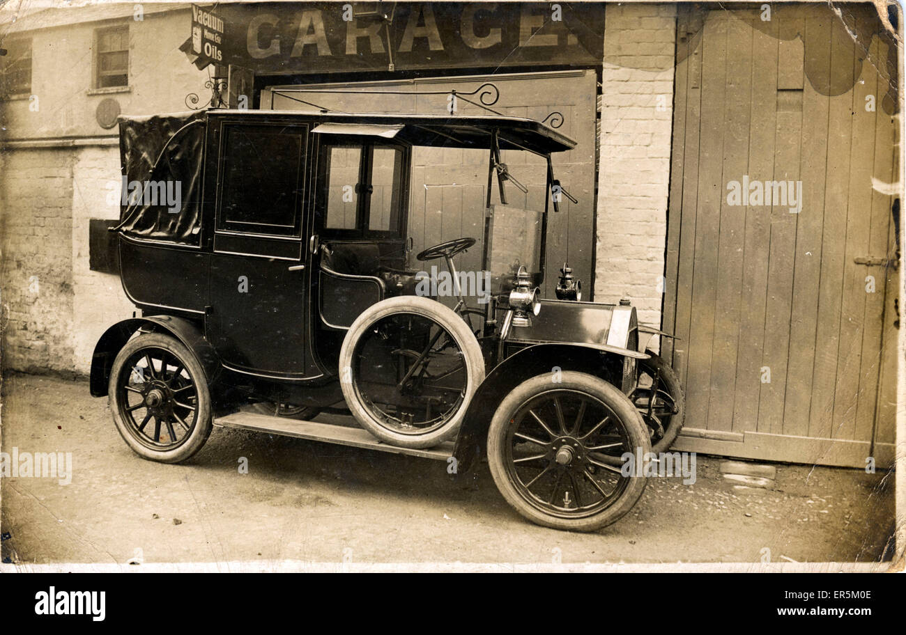 C1909 Belsize Vintage Car Taxi Cab Lansdown Place Lane