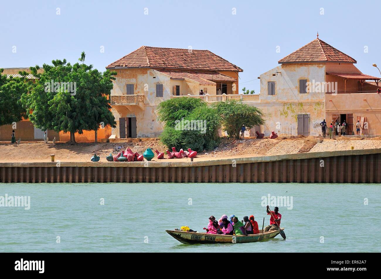 Border town on the river Senegal, Lekseiba II, Brakna region, Mauritania Stock Photo