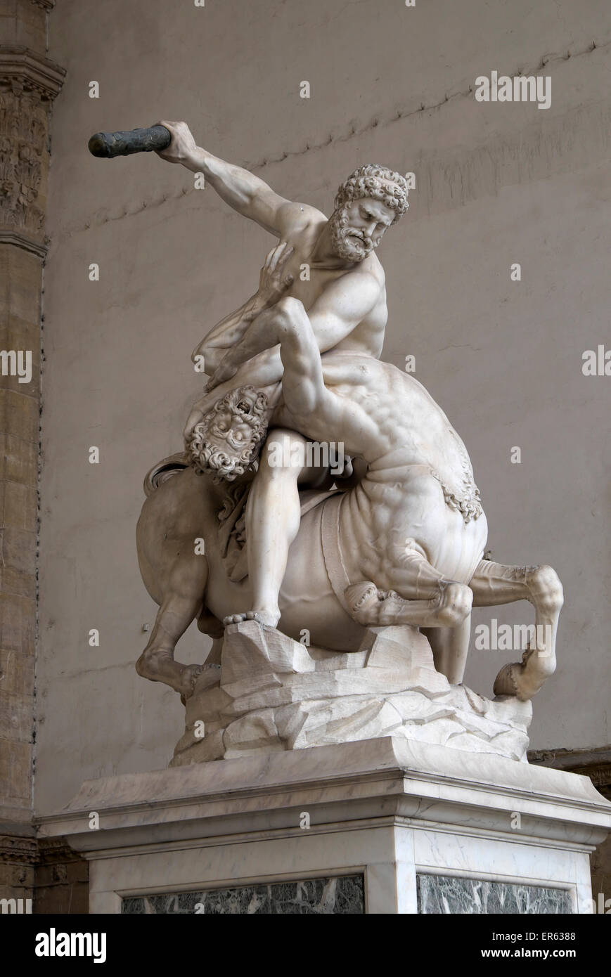 Hercules and nessus hi-res stock photography and images - Alamy
