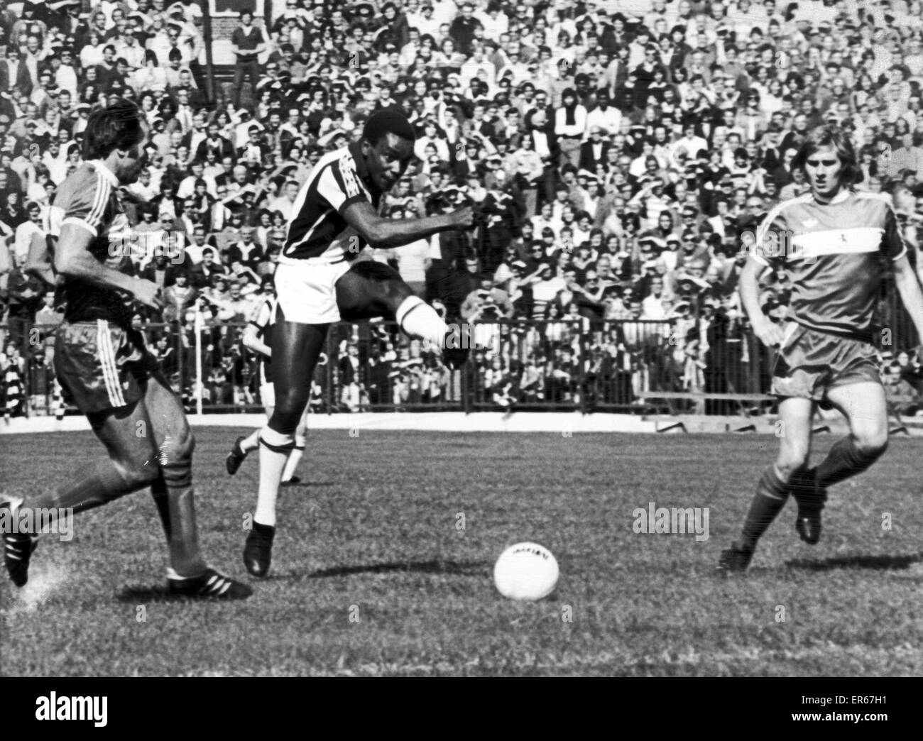 2 photos in 1 image hires stock photography and images Alamy