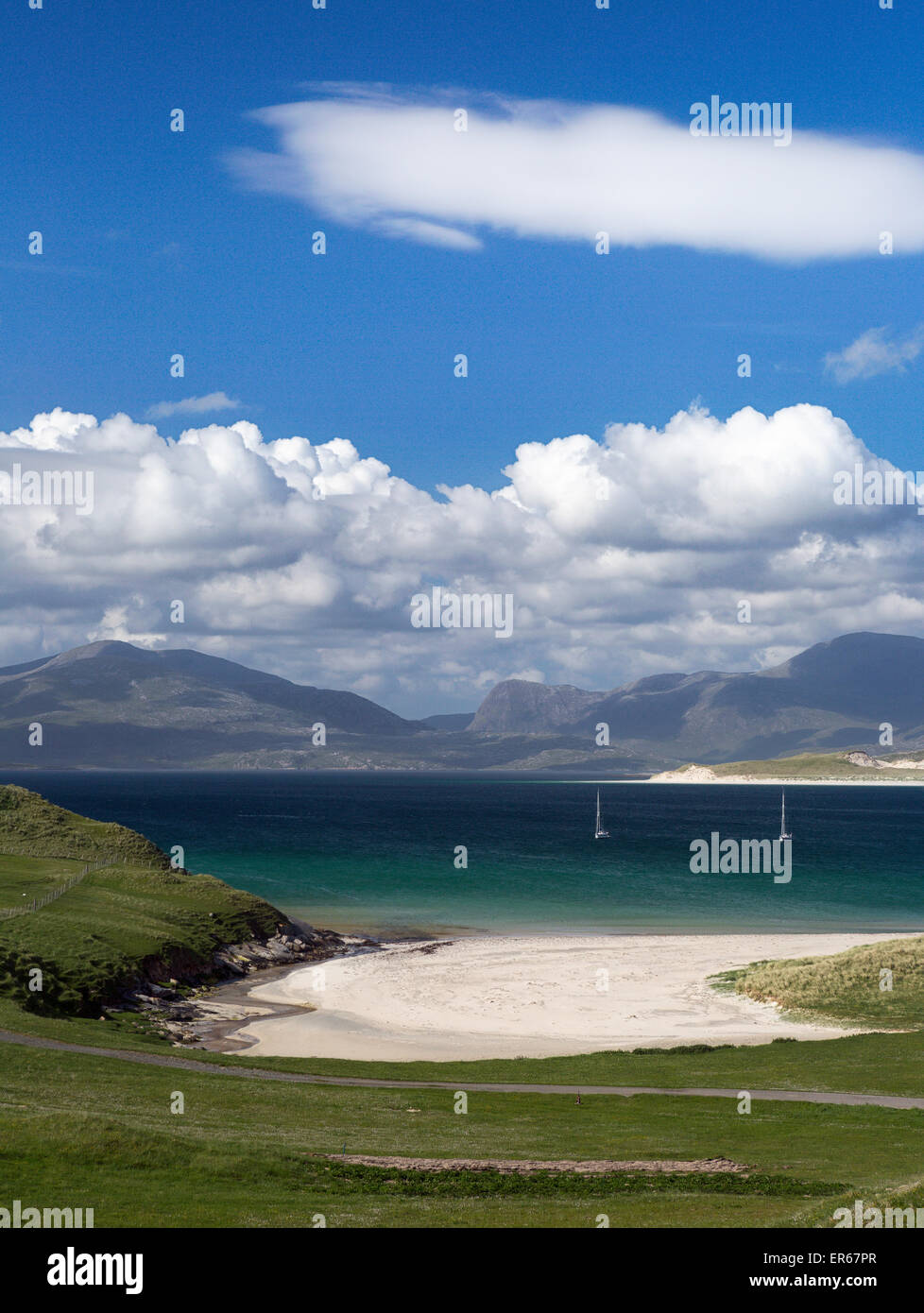 Turquoise waters of Luskentyre beach on the Isle of Harris, Outer Hebrides, Scotland Stock Photo