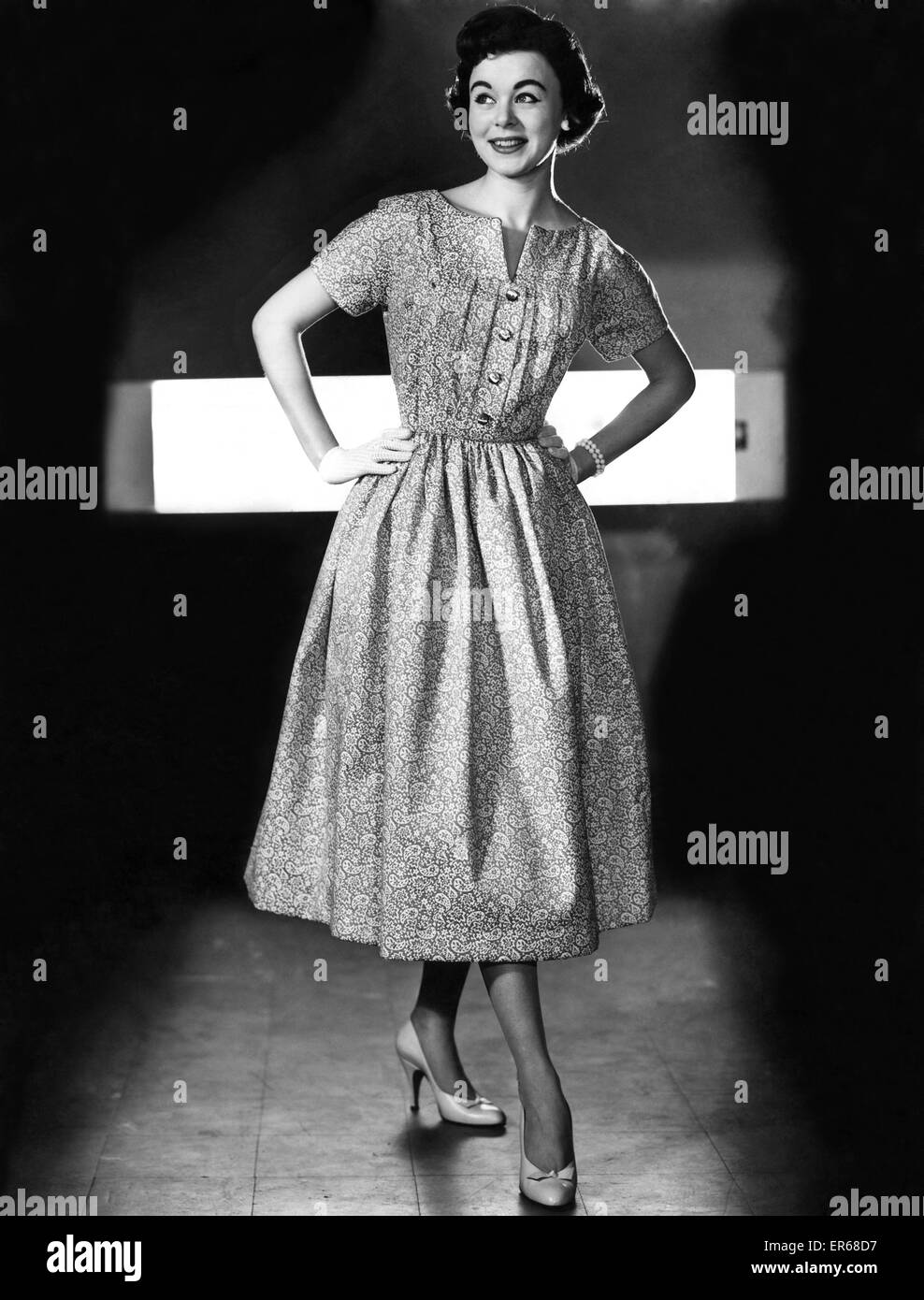 Fashion 1957 hi-res stock photography and images - Alamy