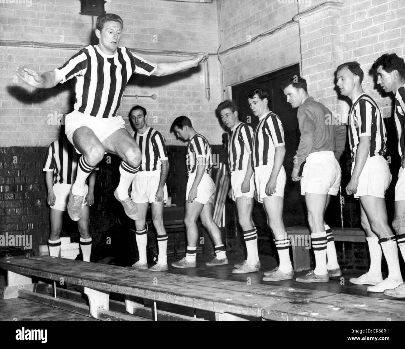 West Bromwich Albion footballers led by Derek Kevan, pictured during an indoor training session at the Hawthorns. 27th January 1960. Stock Photo
