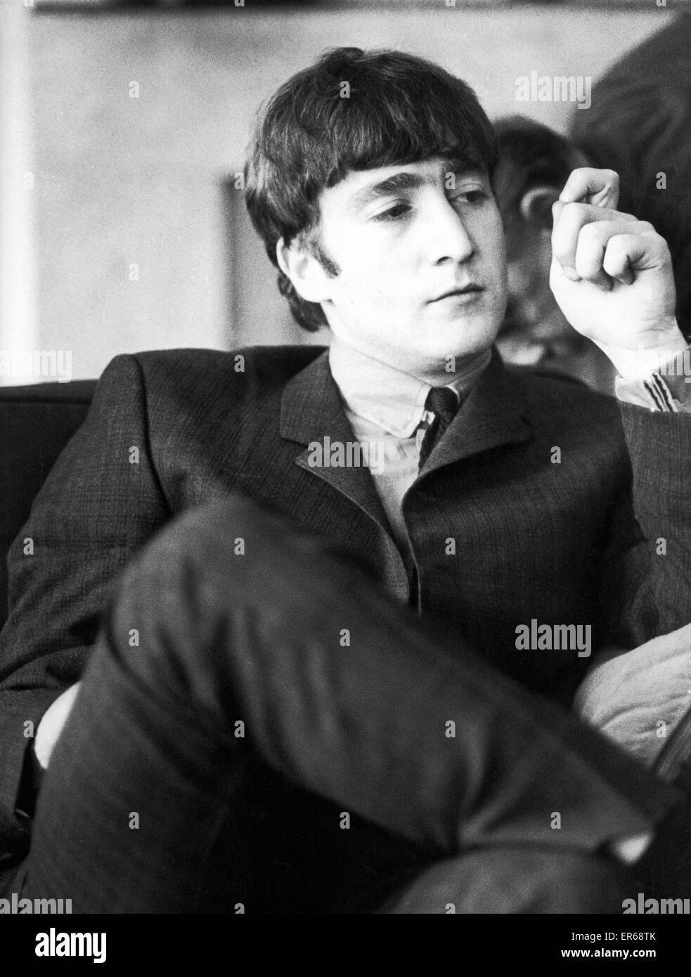 Imagine john lennon hi-res stock photography and images - Alamy