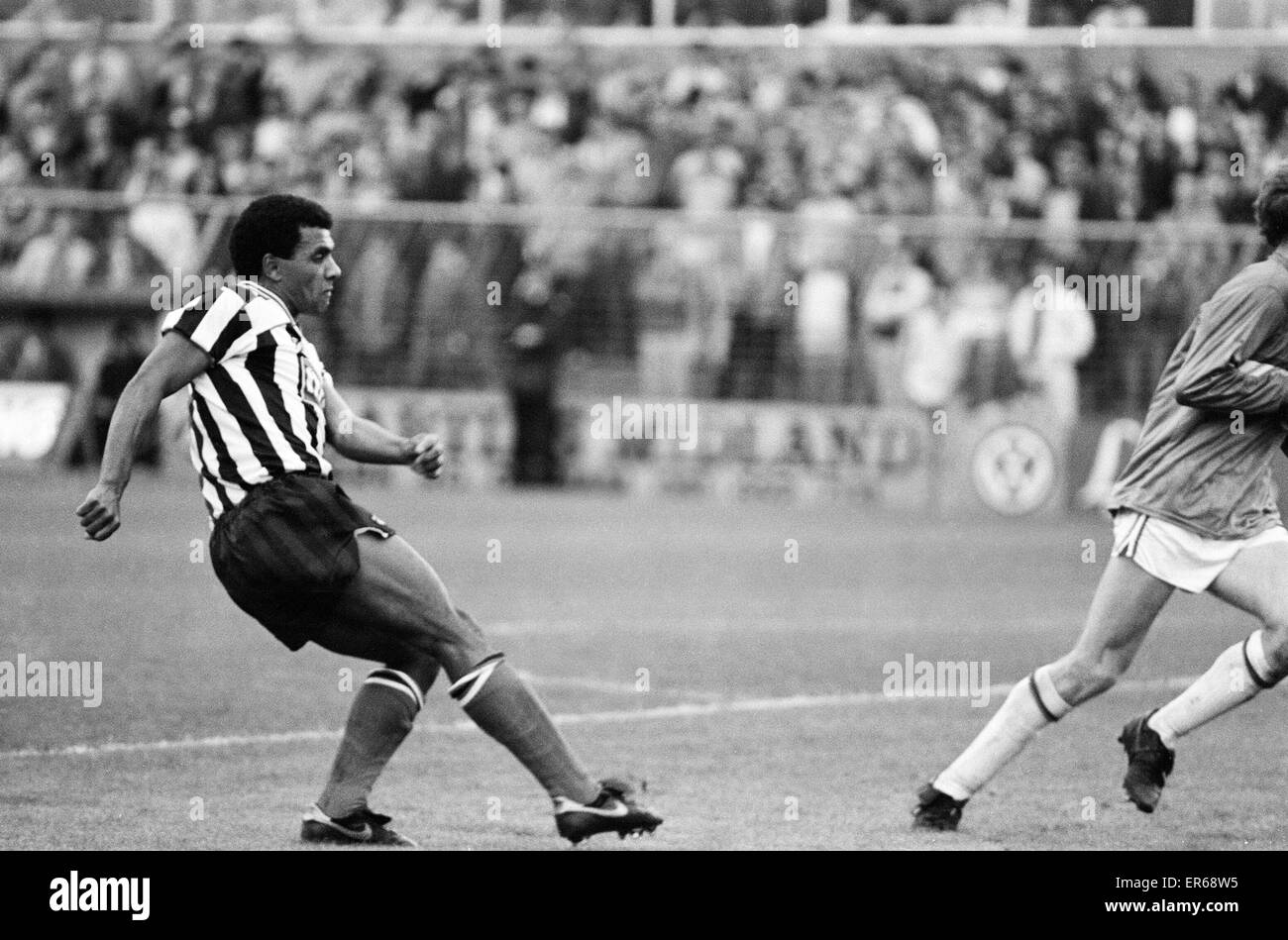 Boundary park 1980s hi-res stock photography and images - Alamy