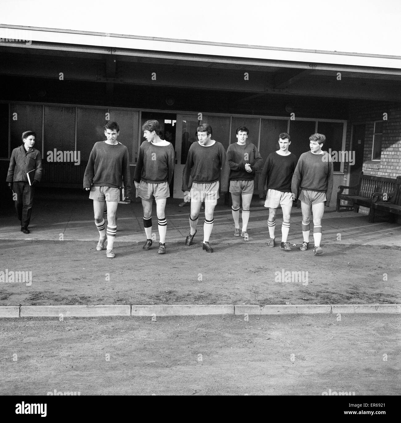 West Bromwich Albion Senior Players staged a second walk out from training in 24 hours, Friday 20th December 1963. Twenty one first team players, two more than on Thursday,  refused to train because manager Jimmy Hagan still won't let them wear tracksuit Stock Photo