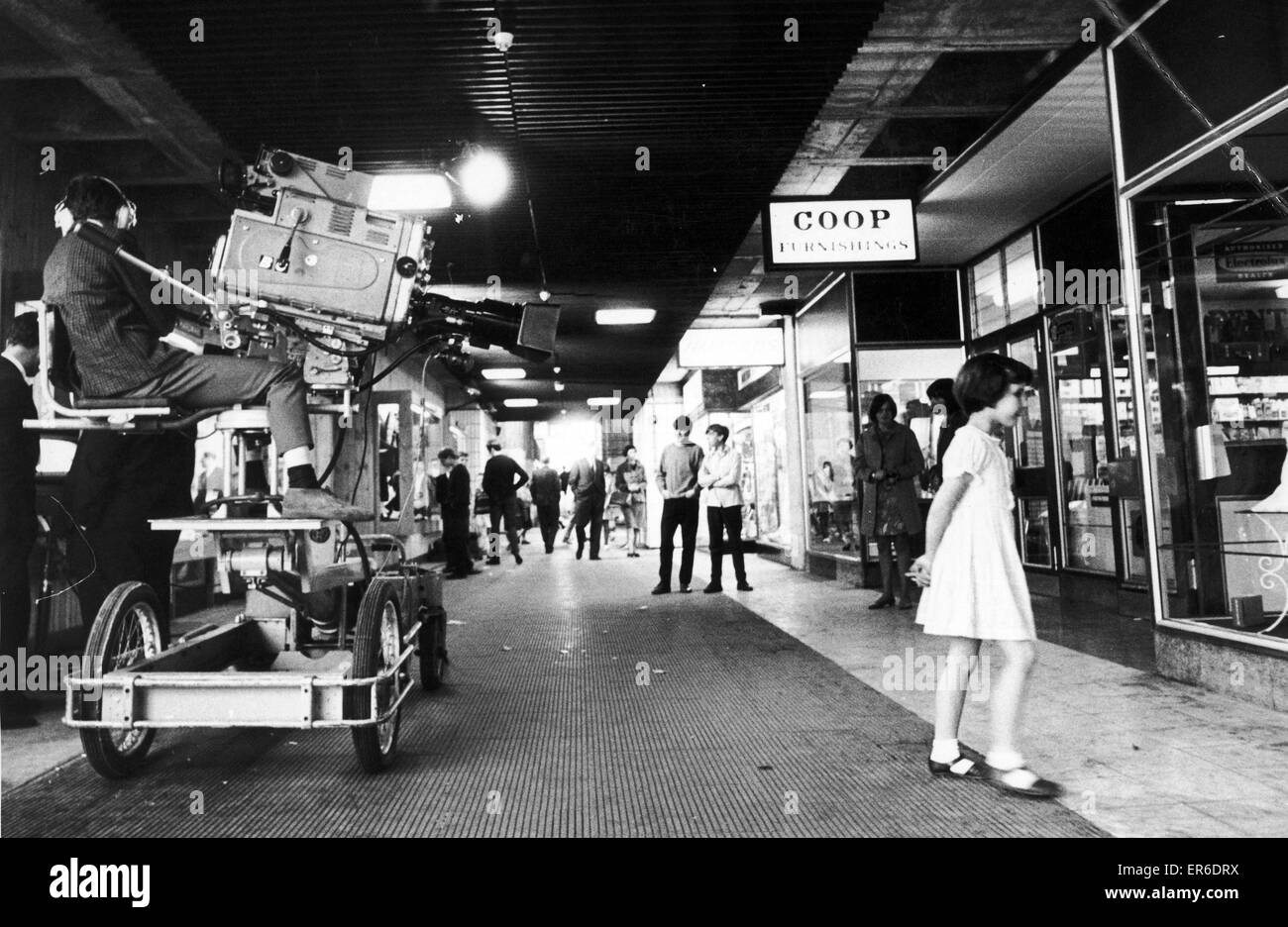 TV Crew in Town Centre, Cumbernauld, North Lanarkshire, Scotland, Circa 1965. The town was created in 1956 as a population overspill for Glasgow City. Stock Photo