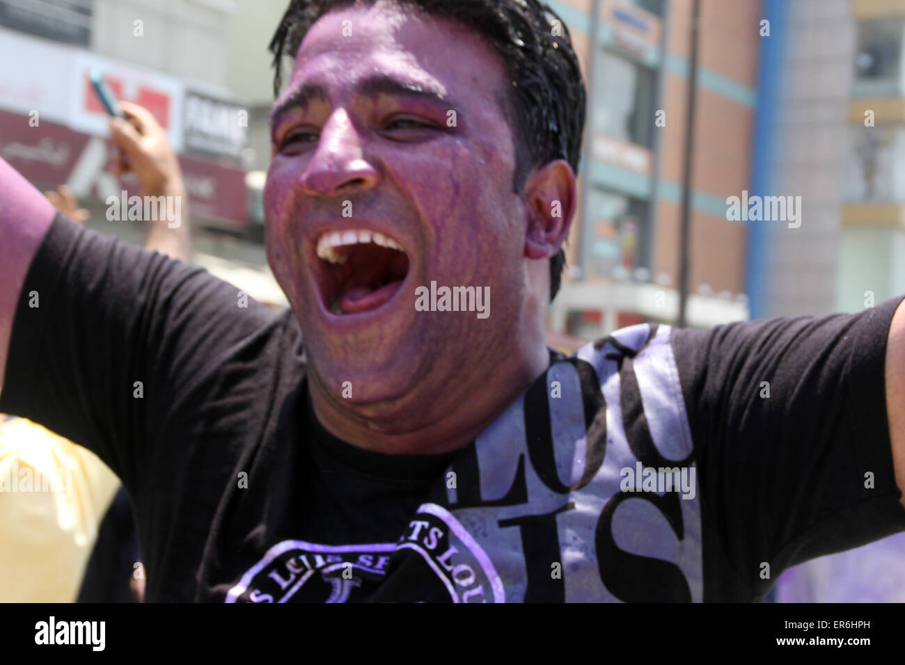 Srinagar, Kashmir. 28th May, 2015. Police use coloured water cannon to disperse the daily wage and contractual employees of different departments who were demanding regularization of their services near the civil Secretariat in Srinagar on Thursday Credit:  NISARGMEDIA/Alamy Live News Stock Photo