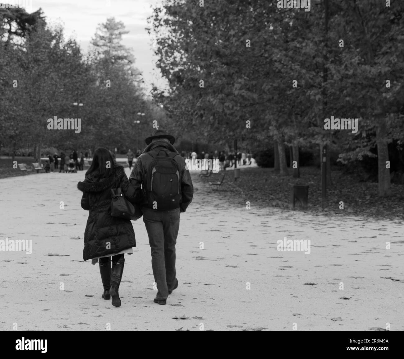Couple walk park Black and White Stock Photos & Images - Alamy