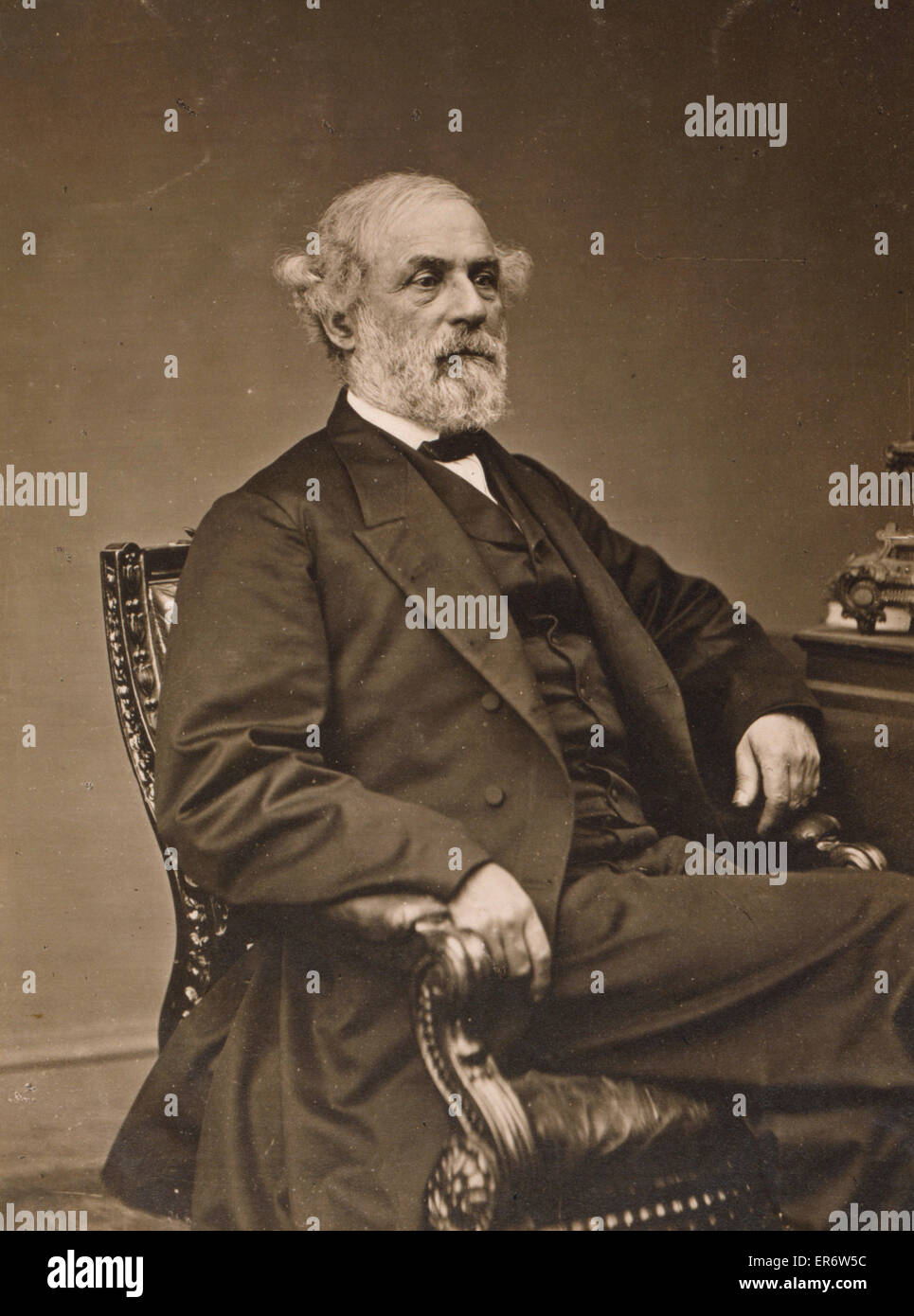 Robert Edward Lee, three-quarter length portrait, seated, fa Stock Photo