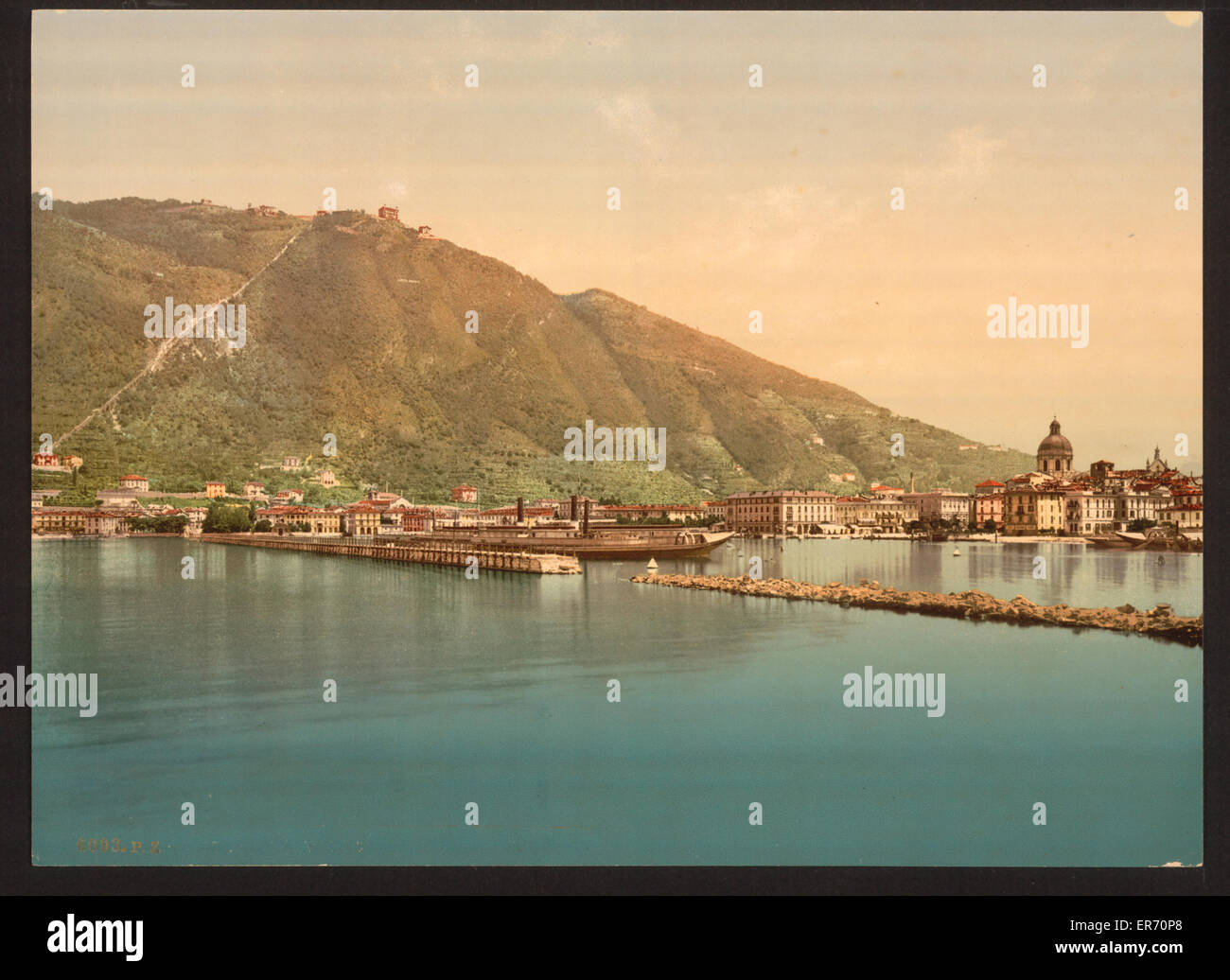 Como lake between italy hi-res stock photography and images - Alamy