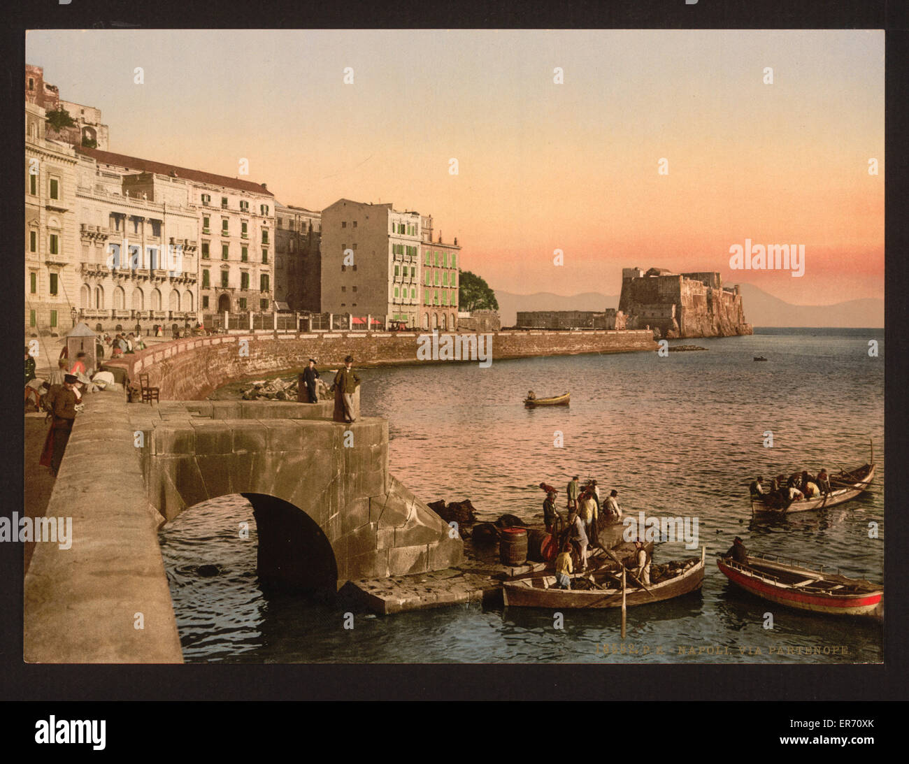 Street photography italian city hi-res stock photography and images - Page  2 - Alamy, image size:1300x1093