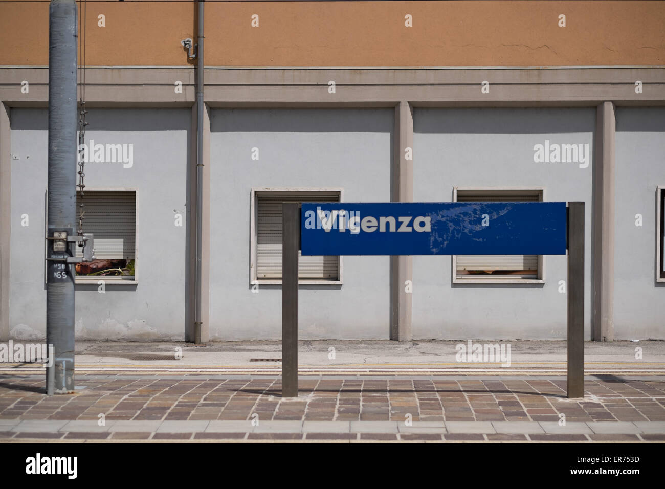 Stazione Ferroviaria High Resolution Stock Photography and Images Alamy Stazione Ferroviaria High Resolution Stock Photography and Images Alamy