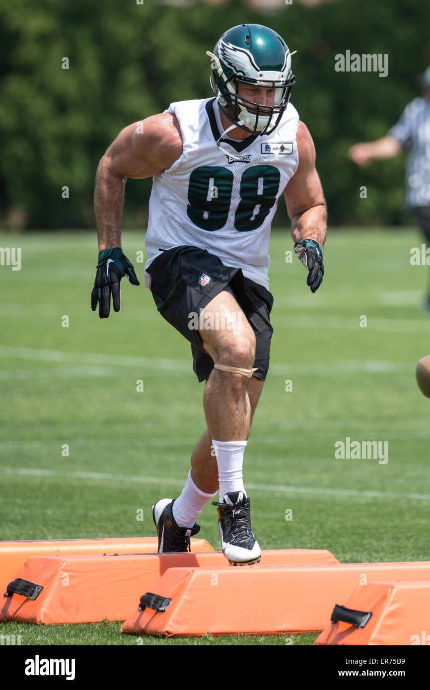 EAGLES' CONNOR BARWIN MAY BE A RAVEN IN 2017!